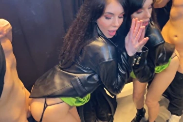 H&M也在关闭吗？让我们在更衣室里来一次最后的狂欢