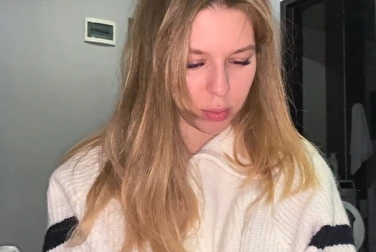我从来没有欺骗过一个女孩，后来我姐姐给我肛交，我就失去了理智。