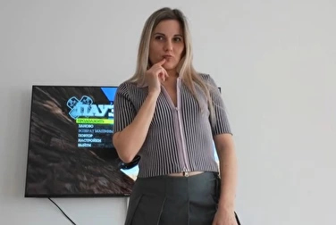 她又想做爱了所以我上了她 我妹妹是个妓女