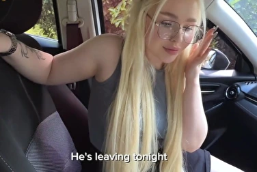 我每天都在欺骗我的丈夫--他去上班，我直接去找另一个男人的鸡巴。