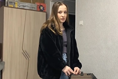 和我做爱，在我嘴里射精，整晚和一个陌生人在一起还能做什么呢？