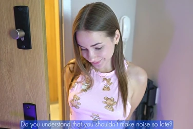 为什么把我绑起来，邻居？我没想到会受到这样的惩罚