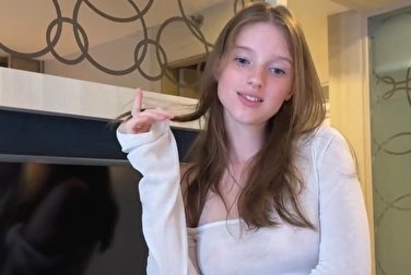 你在偷偷给我打飞机👀 如果你愿意，我愿意和你上床。