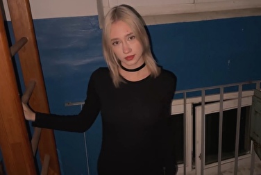 在入口处干了一个女低音 🖤 那场性爱简直是大炮 💣