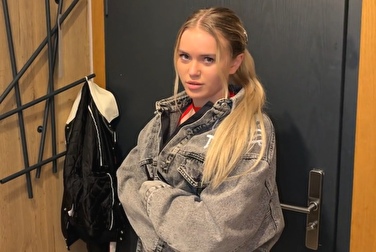 朋友的女儿在打电话--我和她发生性关系会不会一无所获？