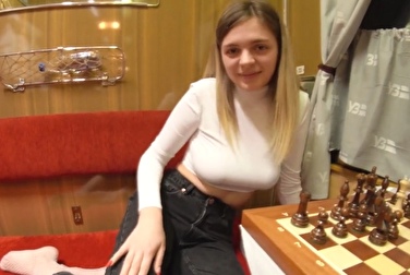 不知道如何用国际象棋与陌生人性交？了解